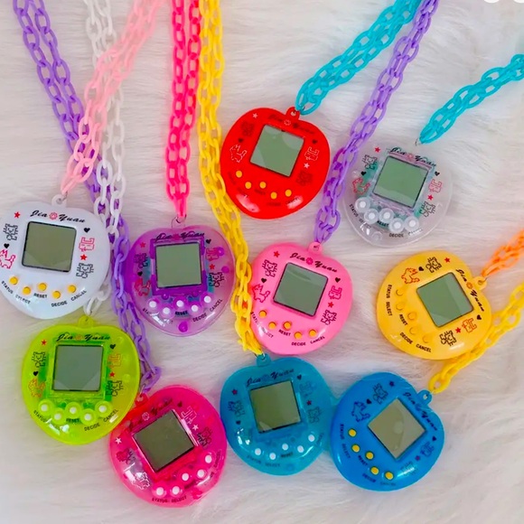 Digital Pet Necklace - Picture 2 of 2